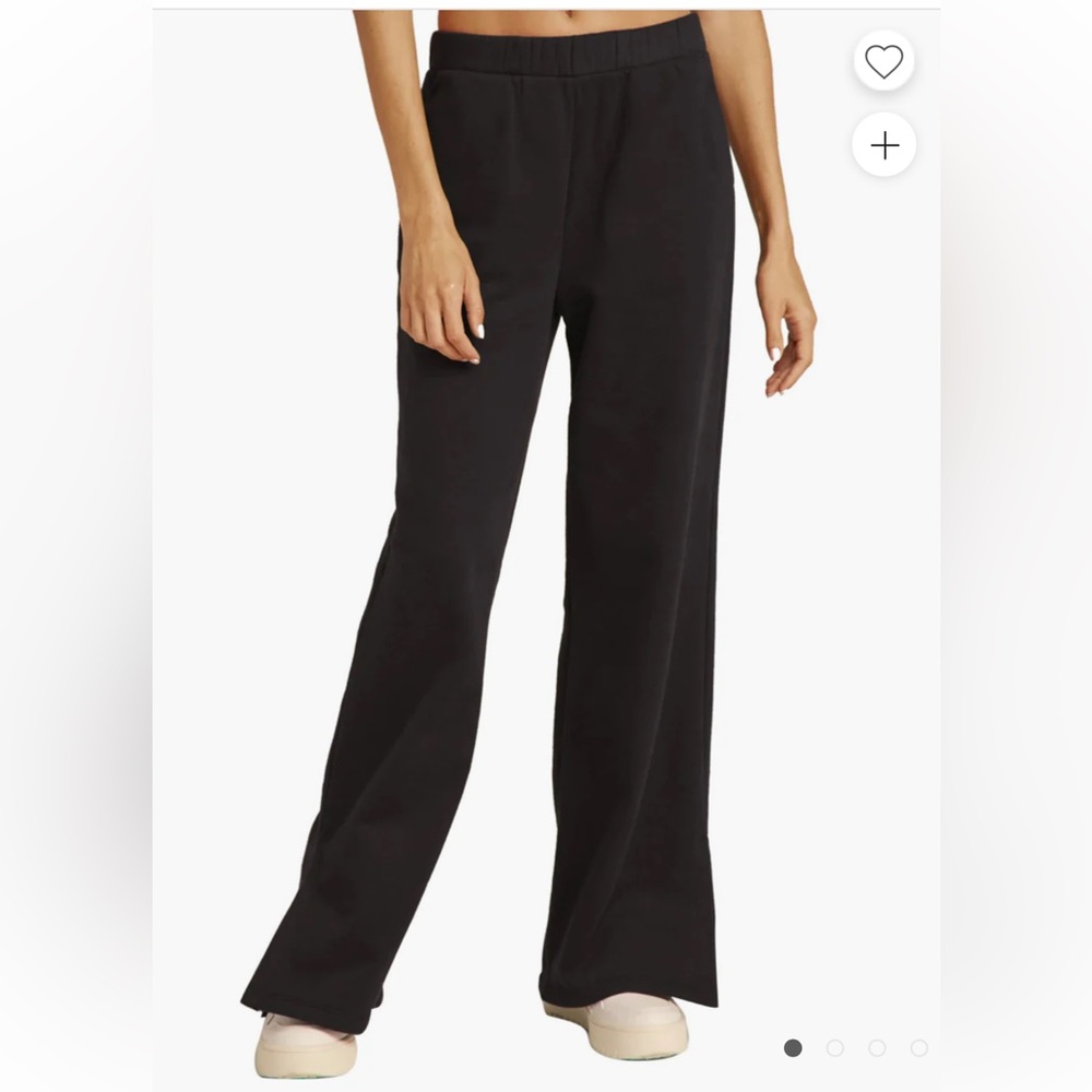 Beyond Yoga On The Go Flare Sweatpant  Size Medium NWT